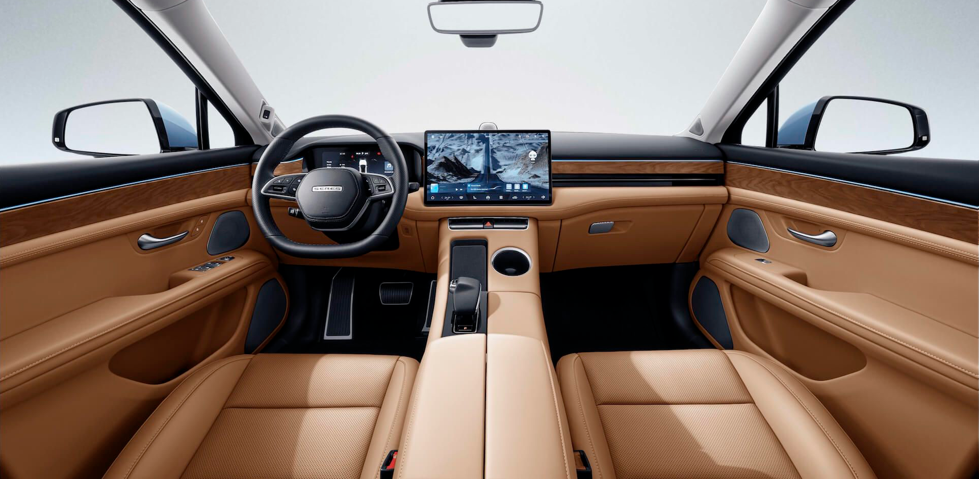 SERES M5 onyx interior