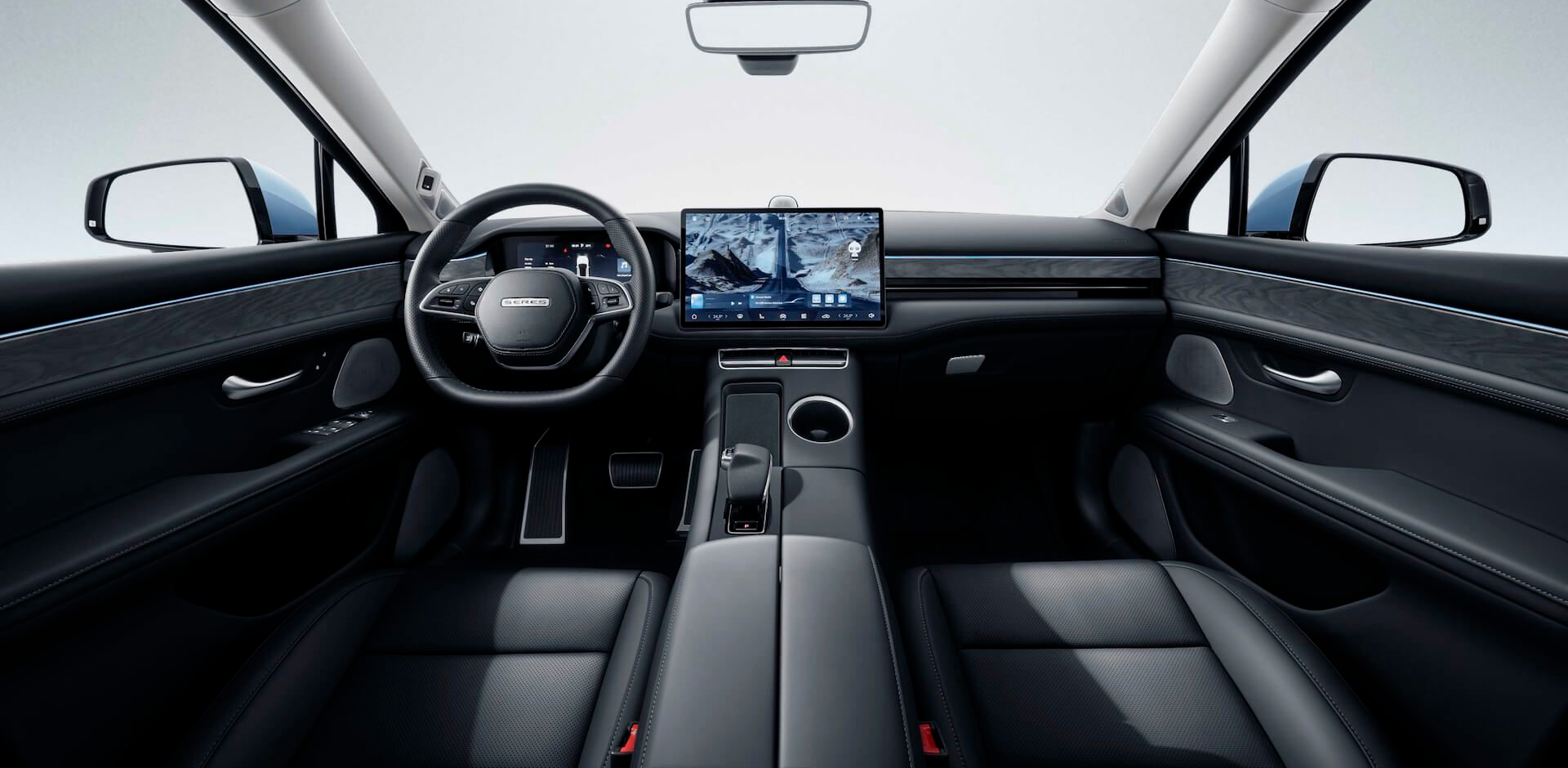SERES M5 black interior